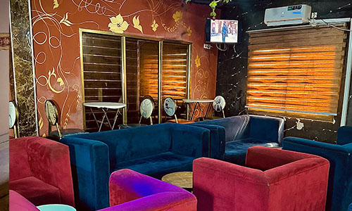 Lounge-Bar